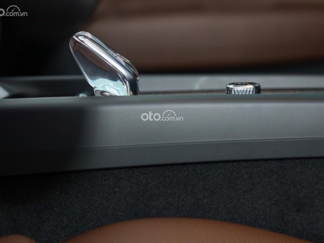 Xe lăn bánh 2.000km10