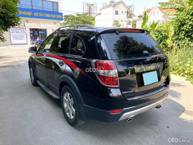 Nhà cần bán xe model 20083
