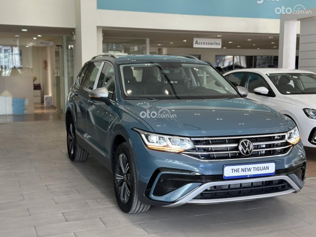 Màu xanh petro xanh độc lạ của Volkswagen - Khuyến mãi tháng 5/2023 lên đến 200 triệu kèm nhiều phụ kiện3