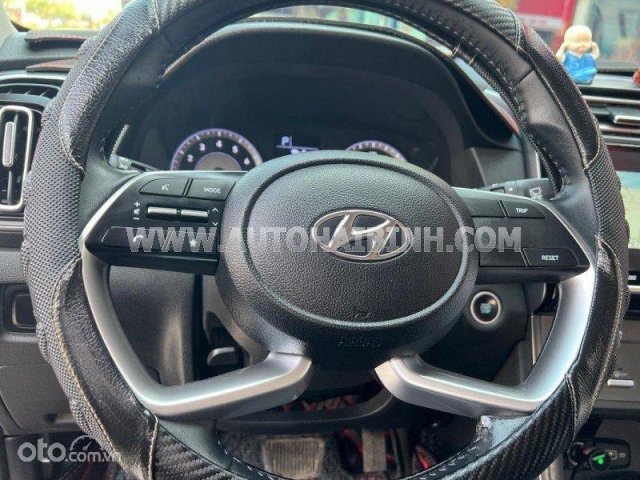 Lăn bánh 1.6 vạn km9