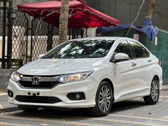 Xe còn mới, giá tốt 485tr0