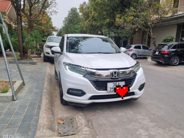 Màu trắng, nhập khẩu nguyên chiếc1