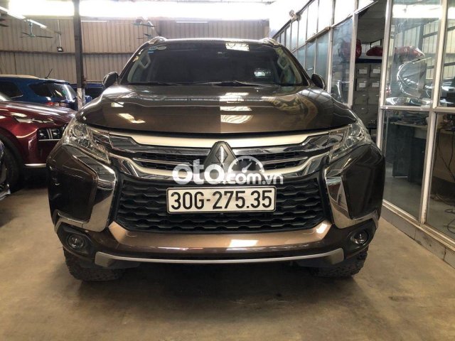 Mitsubishi Pajero Sport nâu 3.0 sx 2018 nhập Thái2