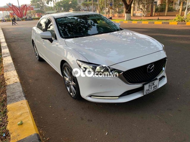 cần bán mazda 6 premium 2.0 phiên bản mới siêu đẹp0