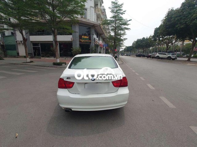 320I 20093