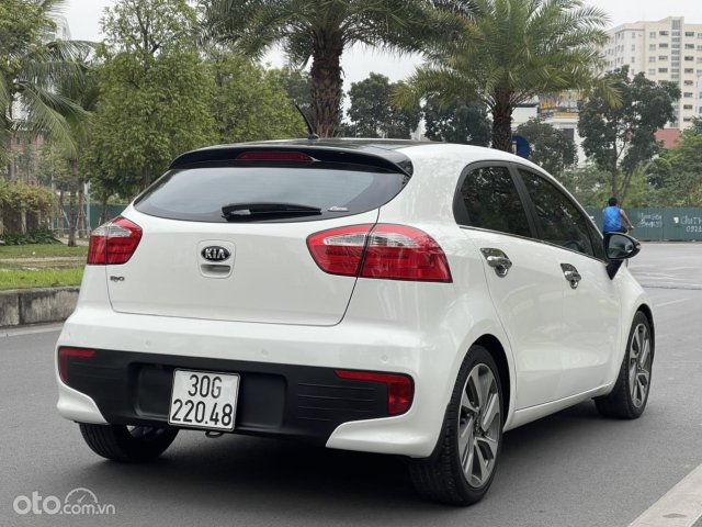 Màu trắng, 405 triệu4