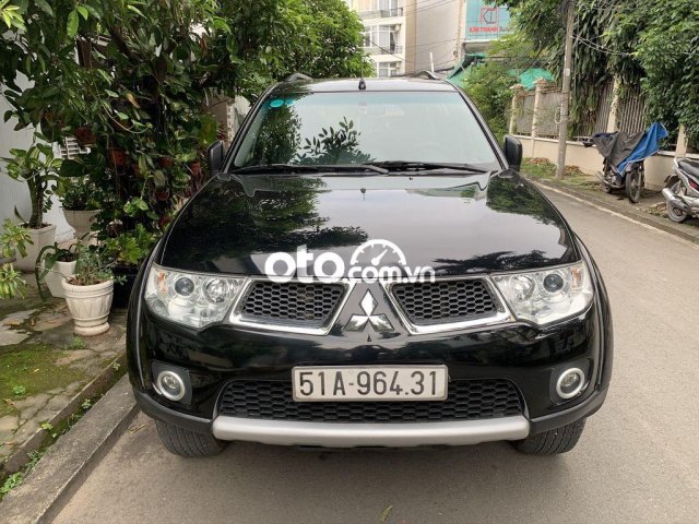 Bán xe Mitsubitsi Pajero sport 2014 màu đen