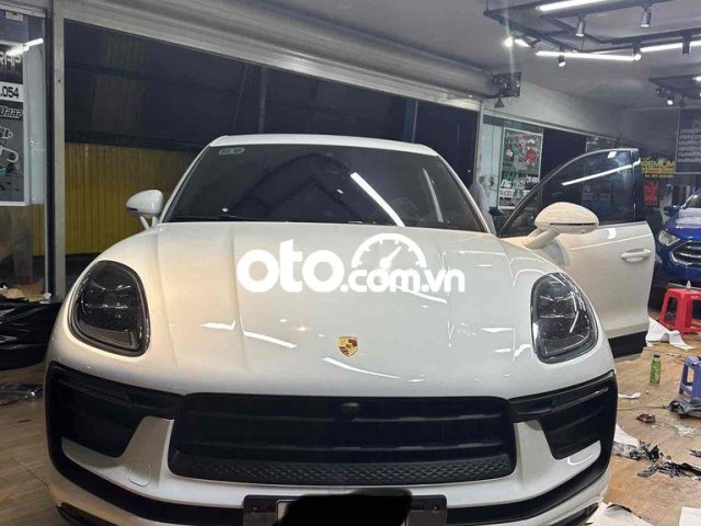 Macan 2022 đăng ký t1/2023 trắng 4000km0
