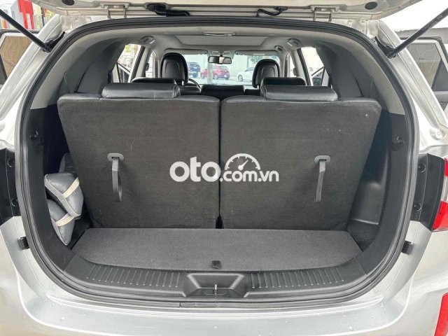 cần bán xe kia sorento 2015 full xăng chạy 5.6v km8