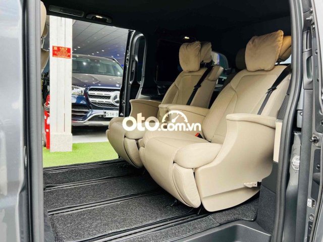 Mercedes Benz V250 AMG model 20213