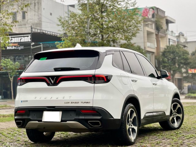 Màu trắng giá hữu nghị8