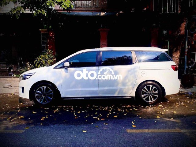 Kia Sedona2018 Tự động Máy dầu ( Xe Gia đình)1