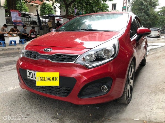 Màu đỏ, biển Hà Nội1