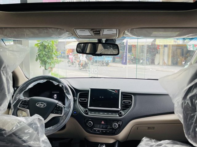 Giảm ngay 60tr - Màu đen xe sẵn giao ngay6