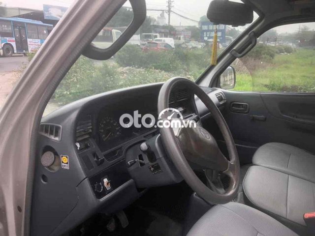 xe Hiace đời 2003 3 chỗ tải 890kg giờ cấm SG1