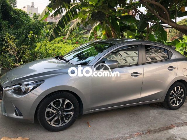 Mazda 2 Sedan AT 1.5 SX 2016 Màu Bạc0