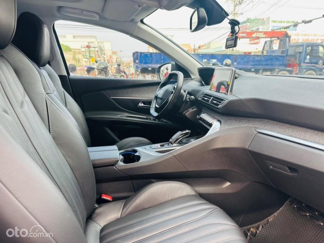Xe màu xanh lam 9