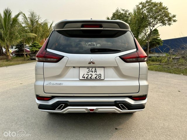 Xe màu bạc5