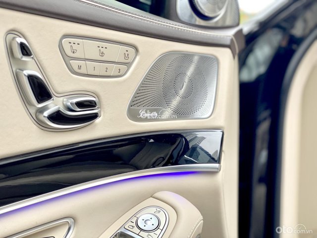 Đen, nội thất kem, biển siêu vip9