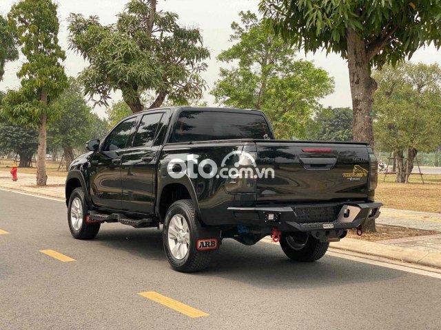 Toyota Hilux 2019 AT 1 chủ từ mới0