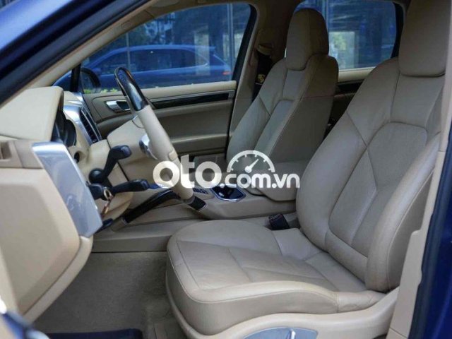 xe gia đình porsche cayenne6