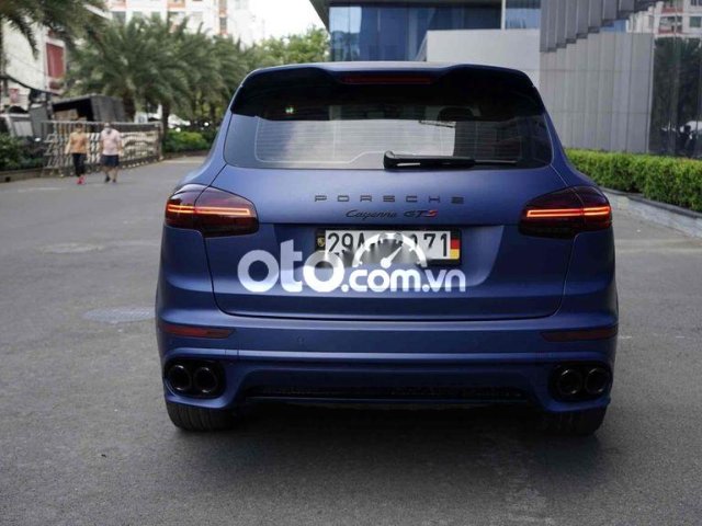 xe gia đình porsche cayenne0