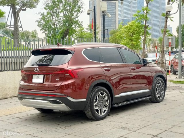 Xe màu đỏ4