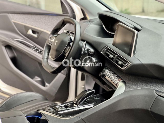 Peugeot 3008 sx 2018 phiên bản Allure11