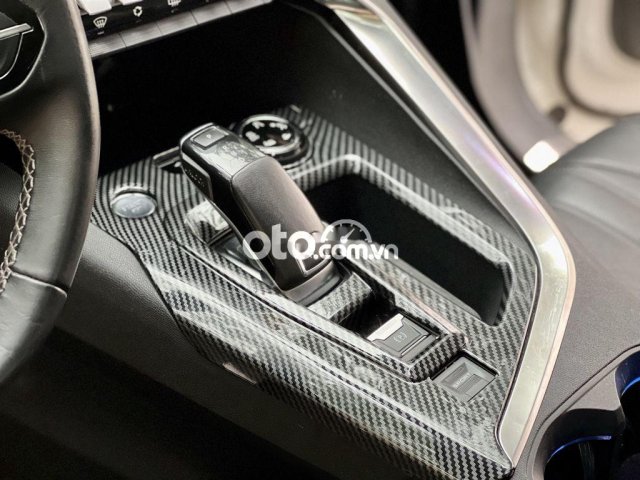 Peugeot 3008 sx 2018 phiên bản Allure10