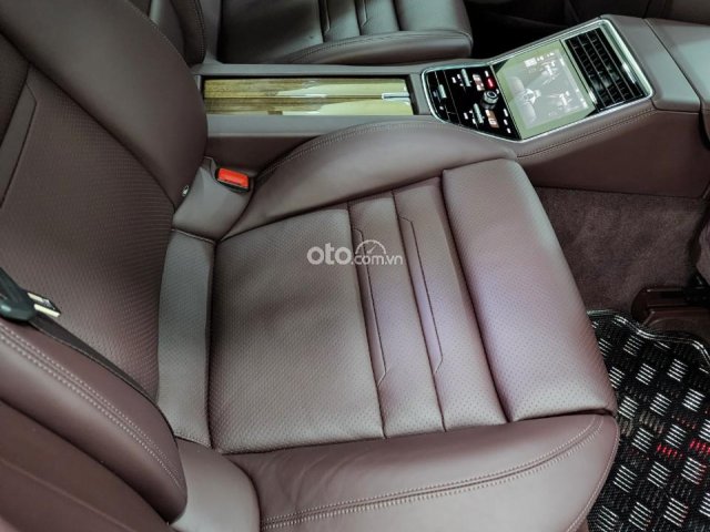 Xe nhà trùm mền, full option không thiếu gì. Xe mới 99% còn bảo hành tại hãng - Xe mua mới gần 7 tỷ8