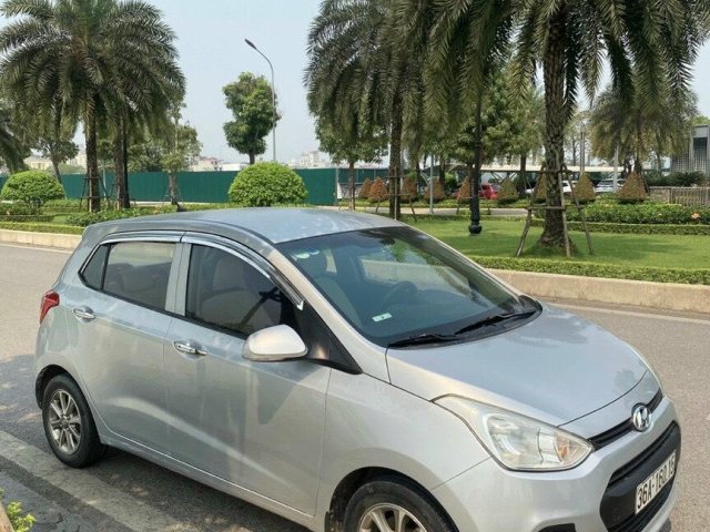Màu bạc số sàn0 Màu bạc số sàn0