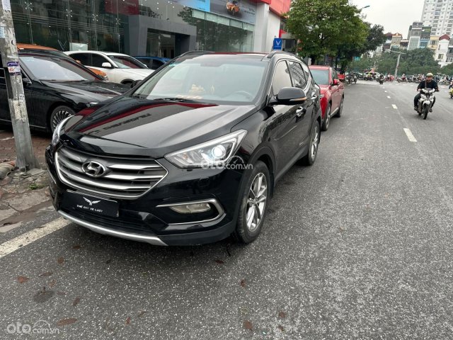 Hyundai Santa Fe 2016 tại Hà Nội0