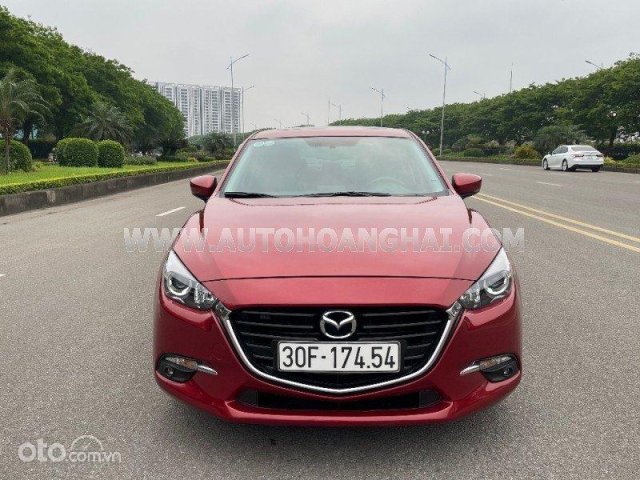 Màu đỏ số tự động, giá 518tr0 Màu đỏ số tự động, giá 518tr0