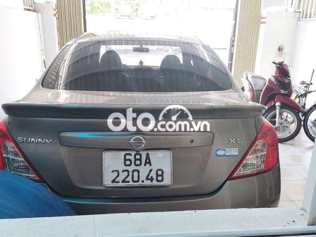 Bán xe Nissan Sunny xl 2015 số sàn0