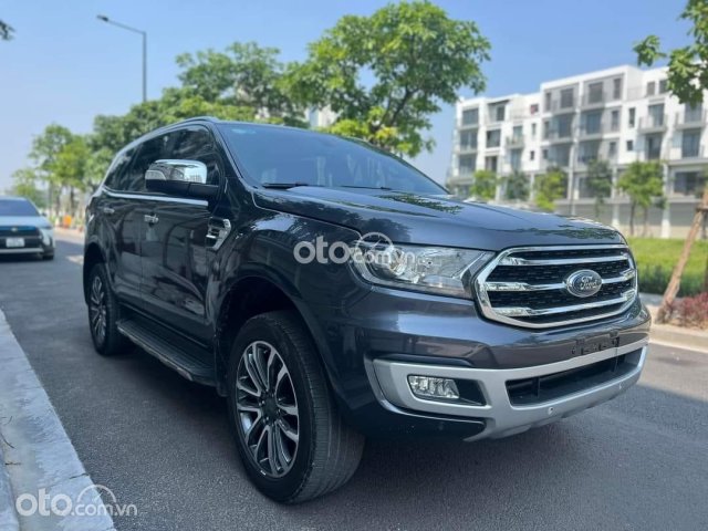 Ford Everest 2020 tại Hà Nội0