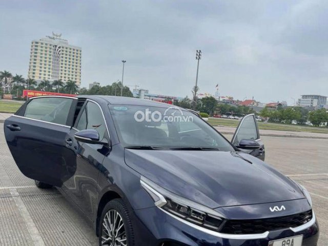 Kia K3 2022 số tự động