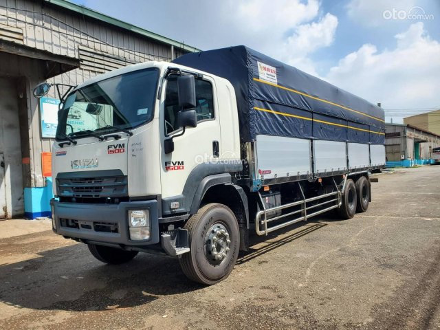 Thùng bạt Inox 15 tấn, dài 9.4m, KM 40tr, cam hành trình, bao da tay lái, thảm lót sàn0