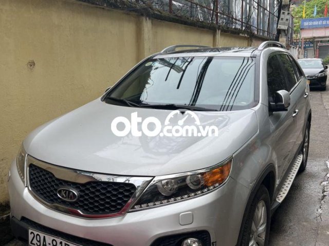 Bán xe 7 chổ kia Sorento 2013 màu bạc, nhà dùng,