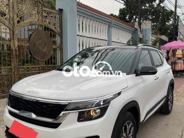 KiA Seltos 1.4Luxury 2022 mới đi 1vạn km0