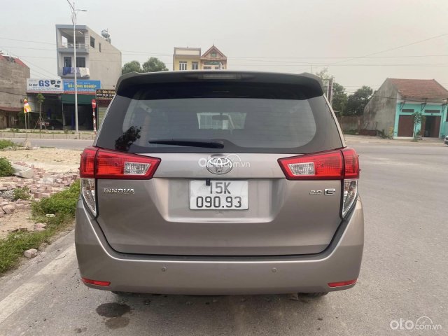 Toyota Innova 2018 số sàn