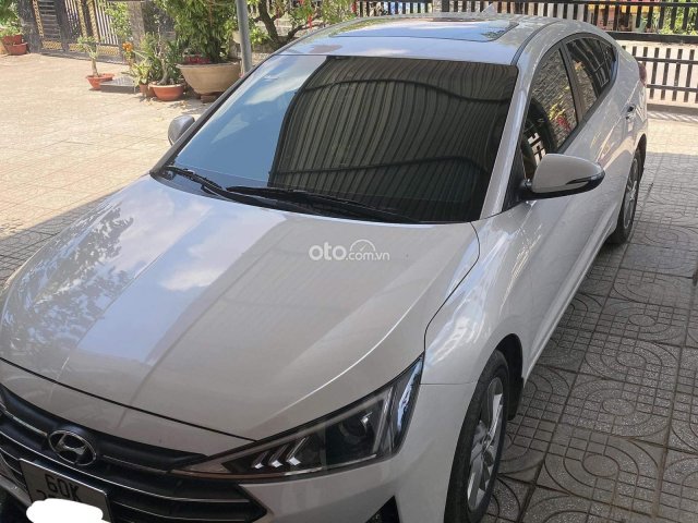 Hyundai Elantra 2019 số tự động tại Đồng Nai