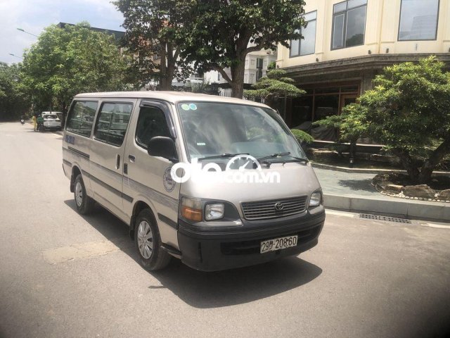 Toyota hiace tải van 2 chỗ moi khám chính chủ xe d