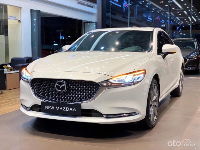 Mazda 6 2023 - Xe phân khúc D giá phân khúc C0