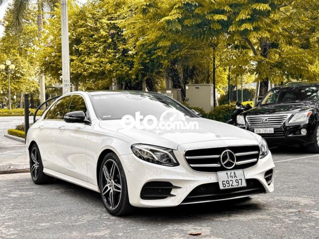 Mercedes E300 AMG sản xuất 2017 Trắng/kem cực chất