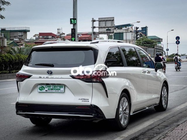 Toyota Sienna Plantinum Hybrid 20210