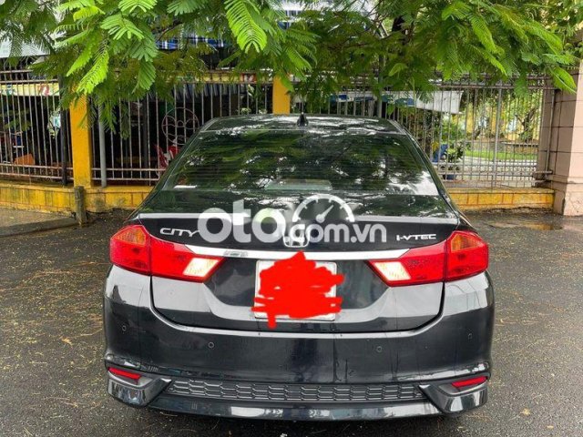 bán Honda city2017, xe màu đen tự động, còn rin0