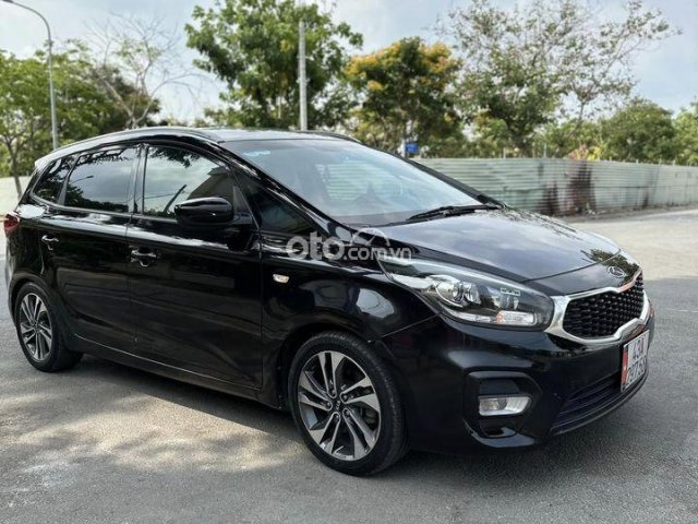 Kia Rondo 2017 số sàn