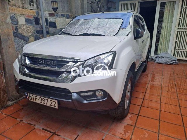 Isuzu Mu-X 2016 3.0 màu trắng0