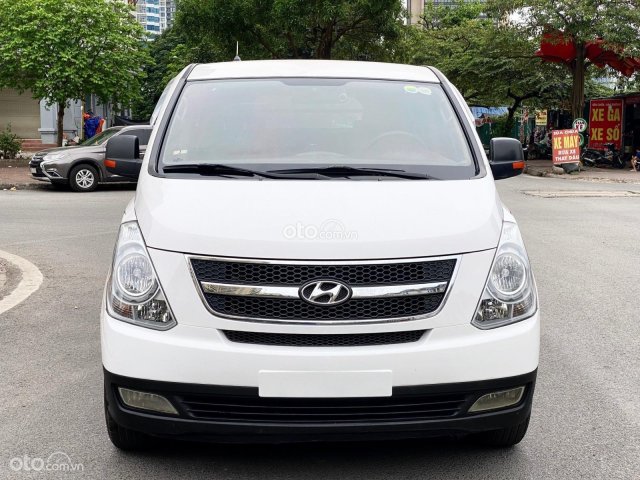 Hyundai Grand Starex 2.5 MT van 6 chỗ xịn