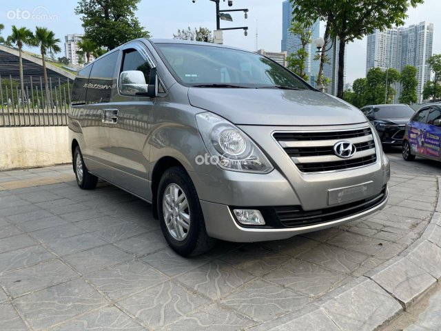 2017 - Hyundai Grand Starex 2.5 MT